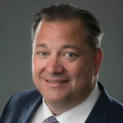 Darryl D Lucke
